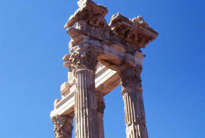 76-Pergamo  (Acropoli),13 agosto 2006.jpg